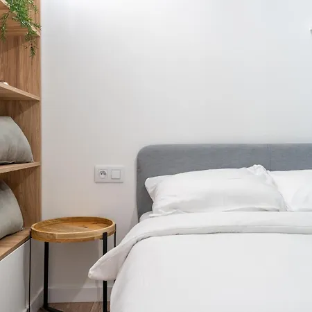 Zwirki I Wigury By Bookinghost Katowice