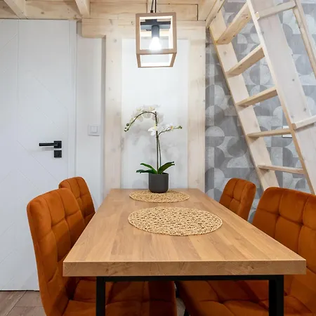 Appartamento Zwirki I Wigury By Bookinghost *