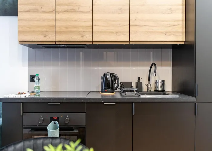 Zwirki I Wigury By Bookinghost * Katowice