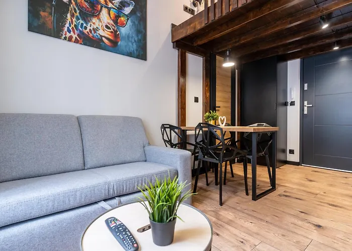 Apartment Zwirki I Wigury By Bookinghost