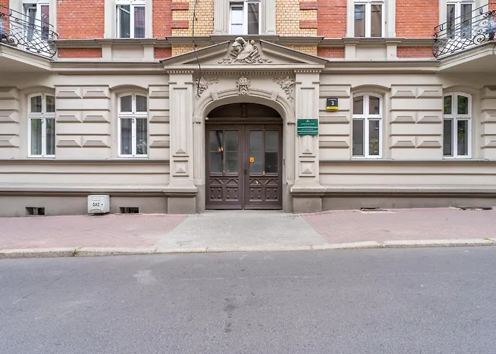 Zwirki I Wigury By Bookinghost Katowice